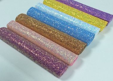 Cina Chunky Glitter Fabric Mini Roll Kelas 3 Chunky Glitter Vinyl Fabric Roll Untuk Wallpaper, Table Runner, Bow DIY pemasok